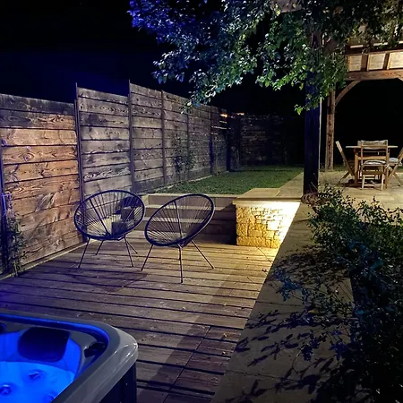 Avec 公寓 Saint-Avit-Sénieur